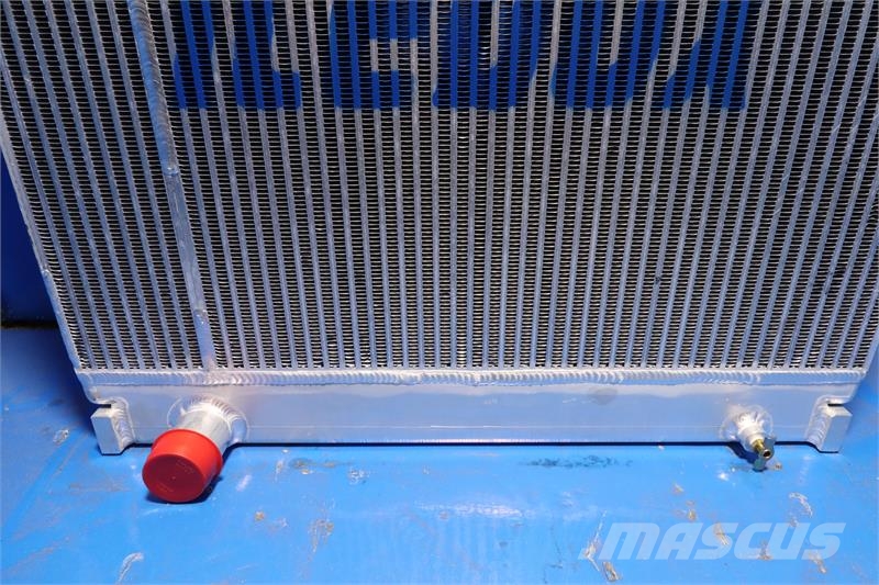 Toyota 4FD150, 4FD180, 4FD200 Radiator # 940223 Radiadores