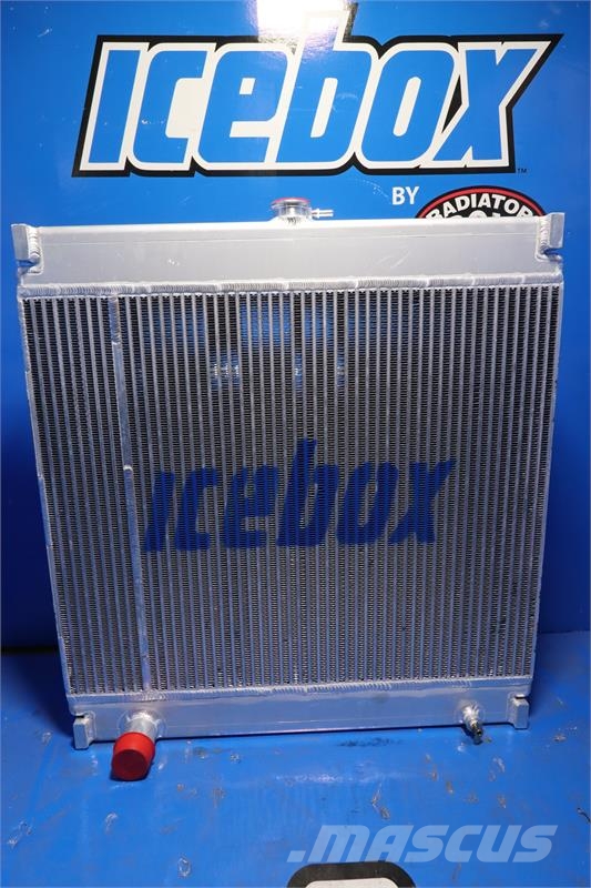 Toyota 4FD150, 4FD180, 4FD200 Radiator # 940223 Radiadores