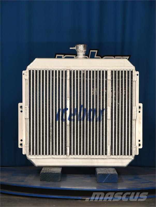 Toyota FG30 Radiator # 940148 Jäähdyttimet