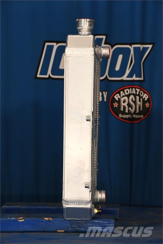 Toyota FG30 Radiator # 940148 Jäähdyttimet