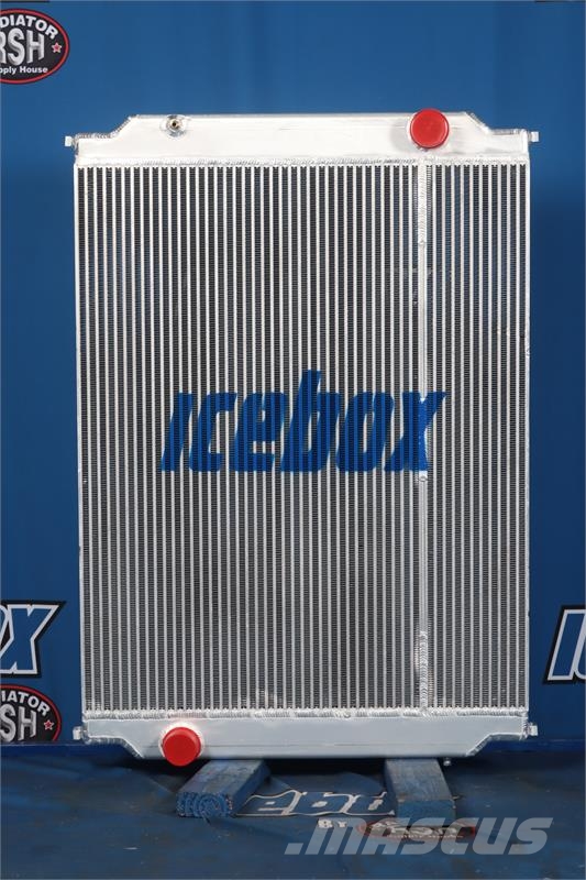 Universal Pump Radiator # 890956 Radiadores