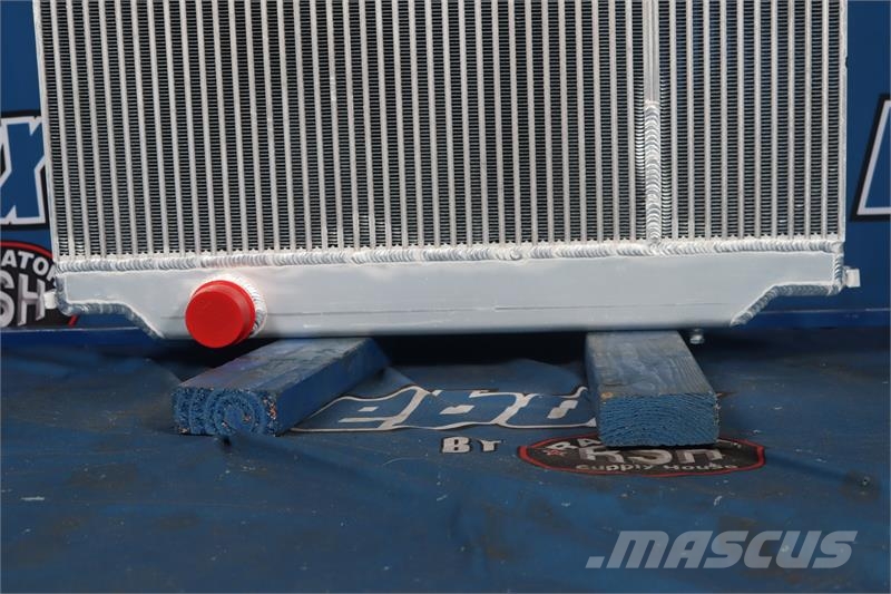 Universal Pump Radiator # 890956 Radiadores