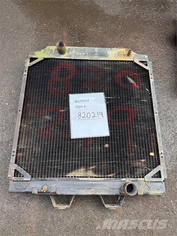 Versatile 280 Tractor Radiator # 820219 Radiatoare