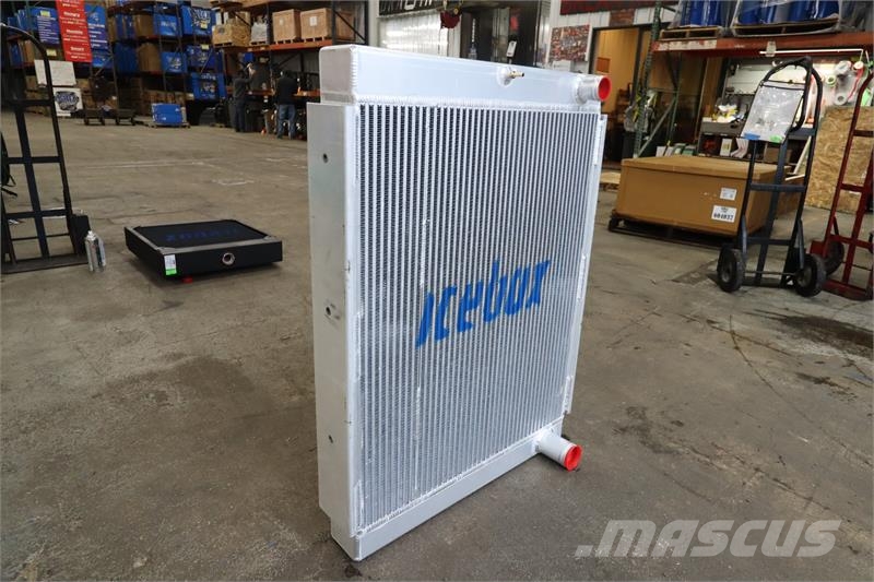 Versatile 835V,855V,875V,895V,945V,955V, Radiator # 820098 Radiatorer