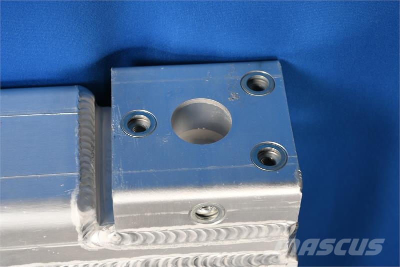 Volvo A25C Radiator # 890266 Radiadores
