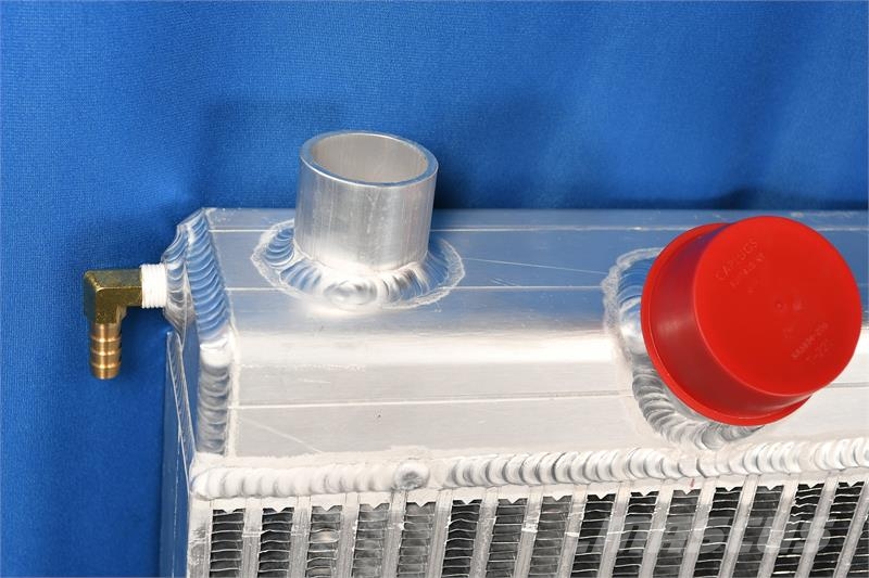 Volvo A25C Radiator # 890266 Radiadores