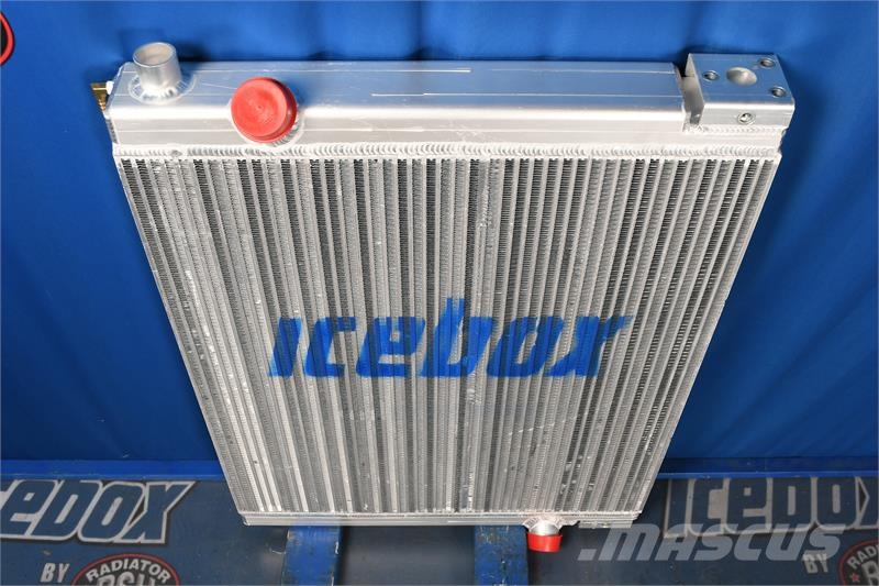 Volvo A25C Radiator # 890266 Radiadores