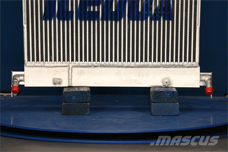 Volvo BL60 Oil Cooler # 890641 Radiatorer