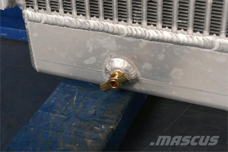 Volvo DB138 Radiator # 890544 Radiadores