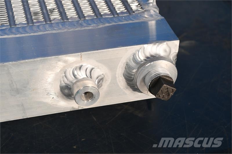 Volvo DD25 Roller Radiator # 890273 Radiatorer