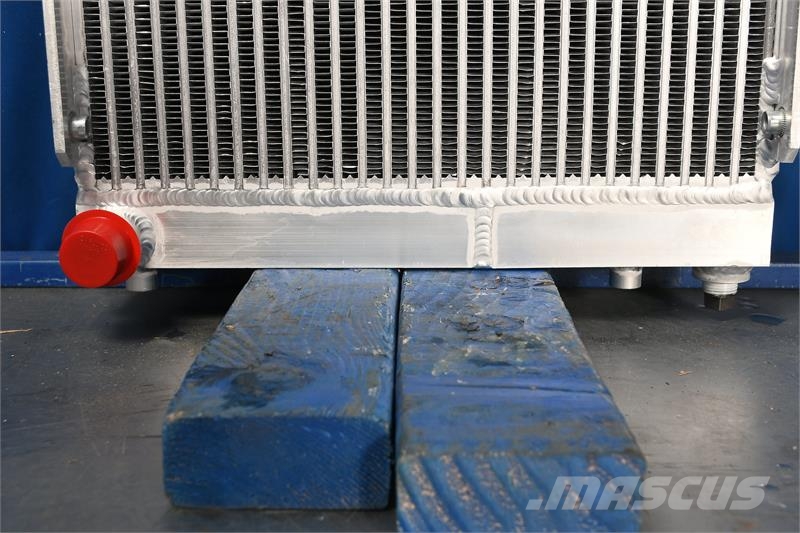 Volvo DD25 Roller Radiator # 890273 Radiatorer