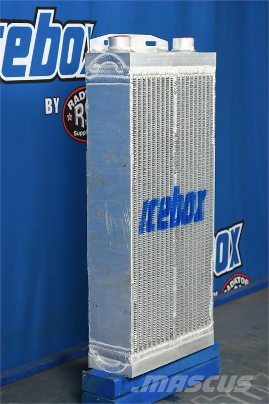 Volvo G700B Oil Cooler # 890903 Radiatorer