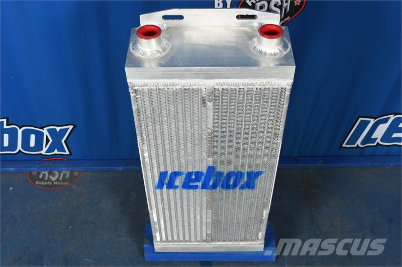 Volvo G700B Oil Cooler # 890903 Radiatorer