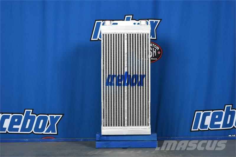 Volvo G700B Oil Cooler # 890903 Radiatorer
