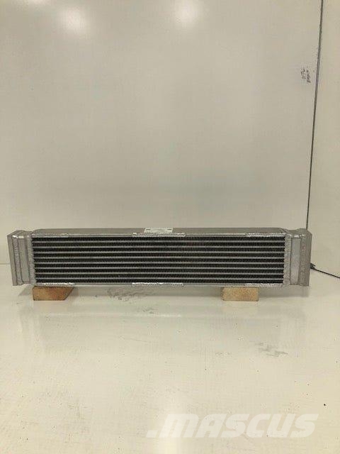 Volvo Oil Cooler # 890277 散热器