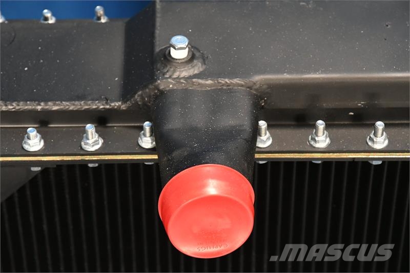 Volvo Radiator # 607004 Radiators