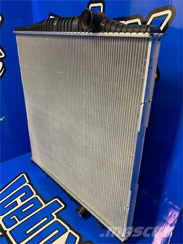 Volvo Radiator # 607026 Radiatorer