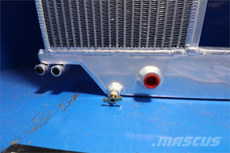 Volvo Radiator # 607051 Radiatorer