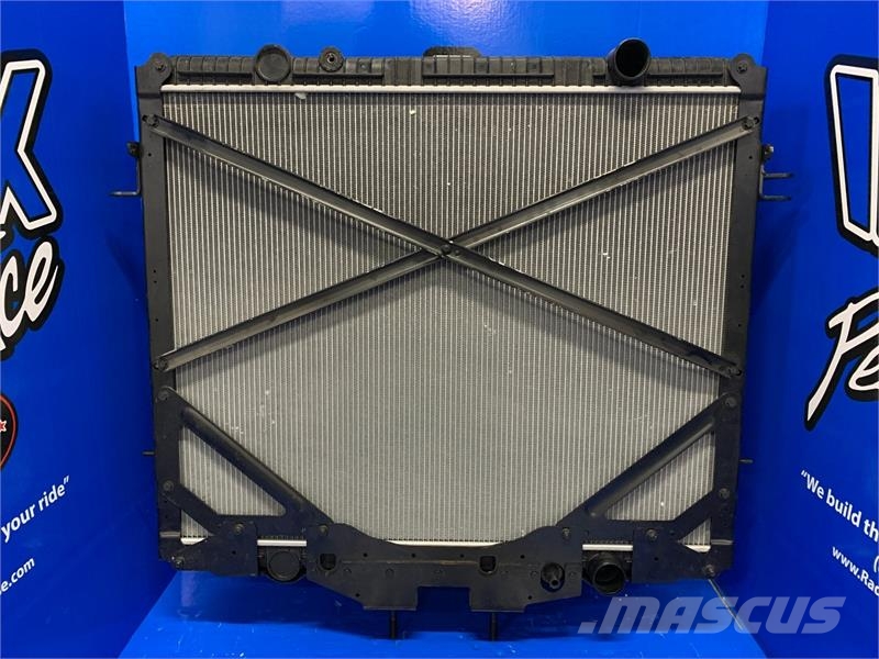 Western Star 4900FA, EX Radiator # 608021 مشعات