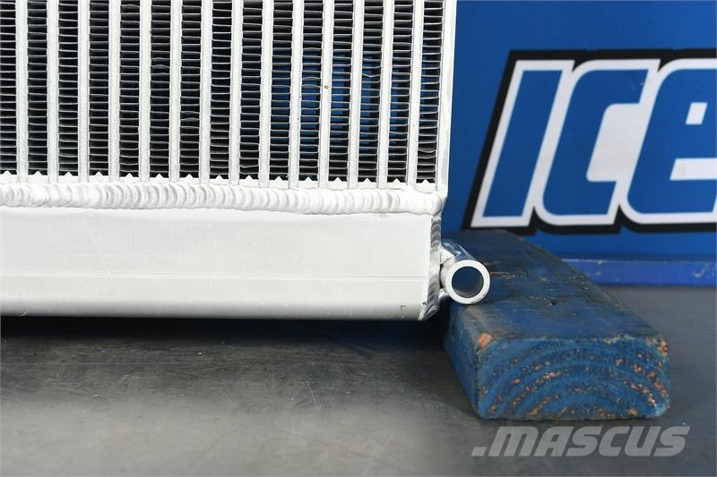 Western Star Radiator # 601131 مشعات