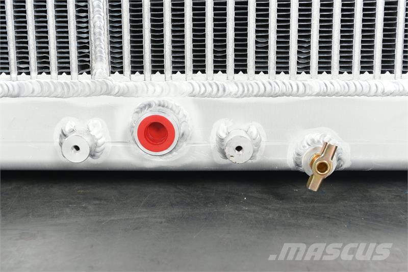 Western Star Radiator # 601131 مشعات