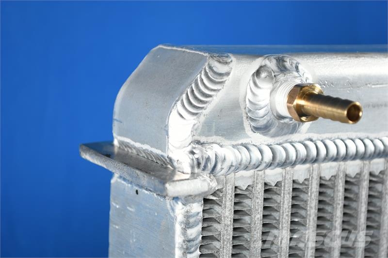 Western Star Radiator # 608015 Radiadores
