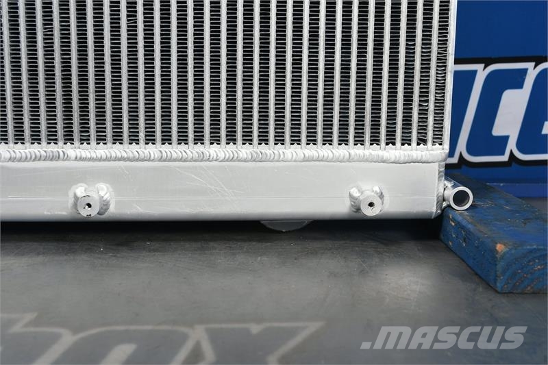 Western Star Radiator # 601131 مشعات