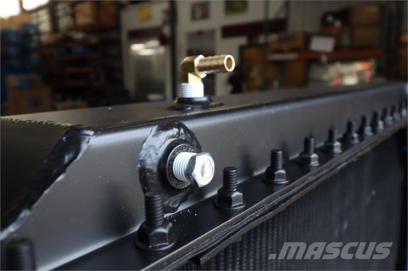 Western Star Radiator # 608009 مشعات