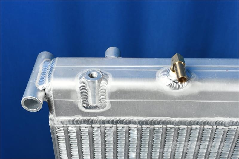 Western Star Radiator # 601131 مشعات