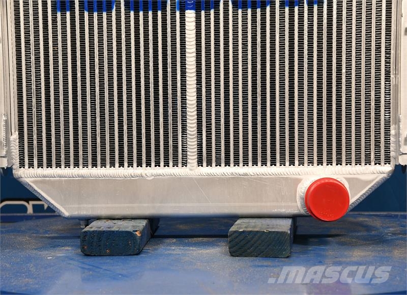 White Tractor, 6124, 6125, 6145 Radiator # 820318 Radiatoare