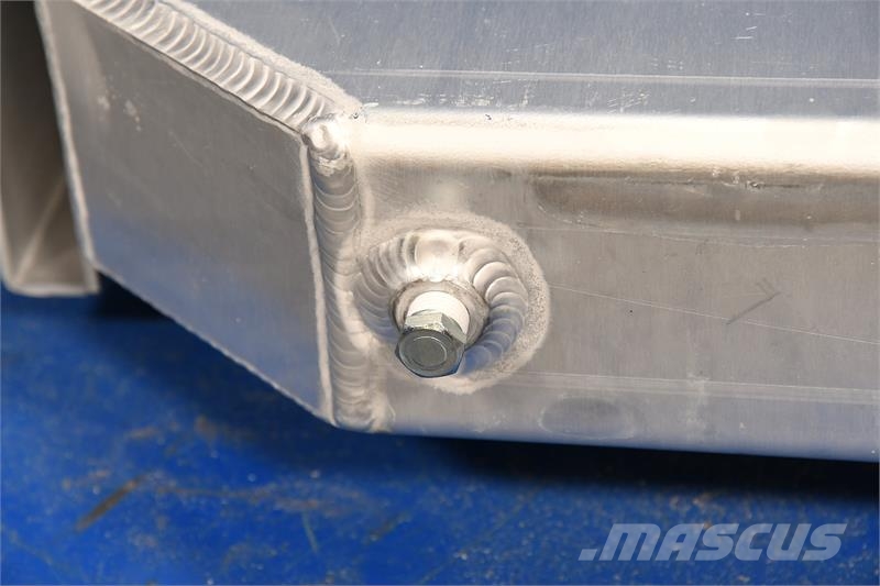 White Tractor, 6124, 6125, 6145 Radiator # 820318 Radiatoare