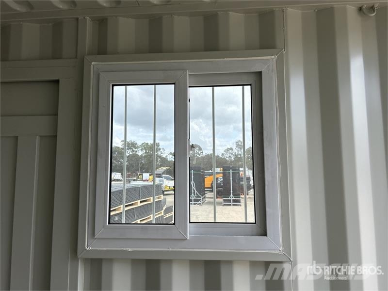 10 ft Storage Container (Unused) 보관 컨테이너