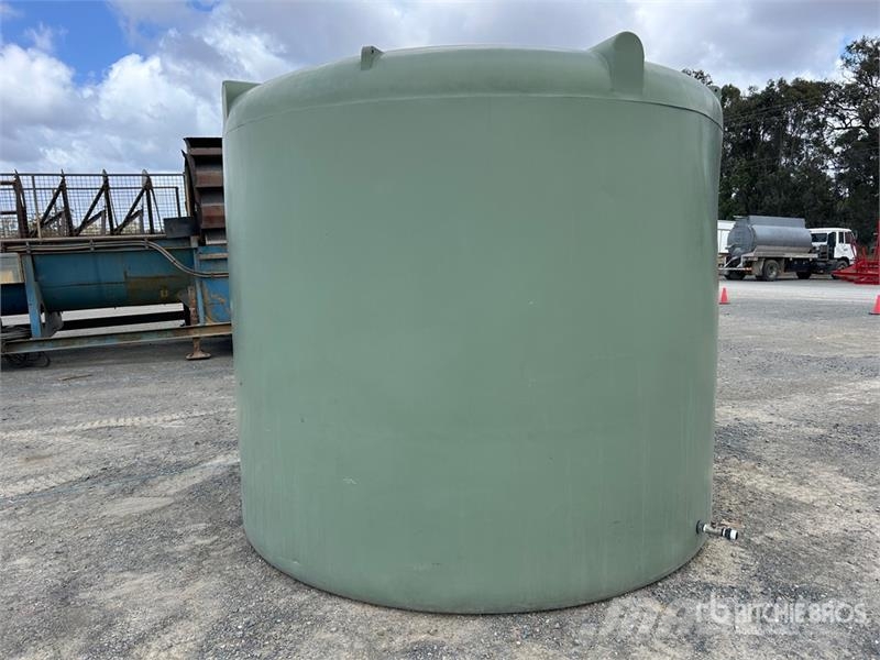10000 L Poly Water Tank Üzemanyag- és adaléktartályok