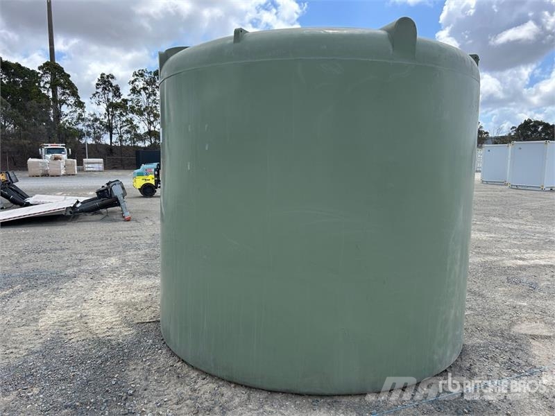 10000 L Poly Water Tank Üzemanyag- és adaléktartályok