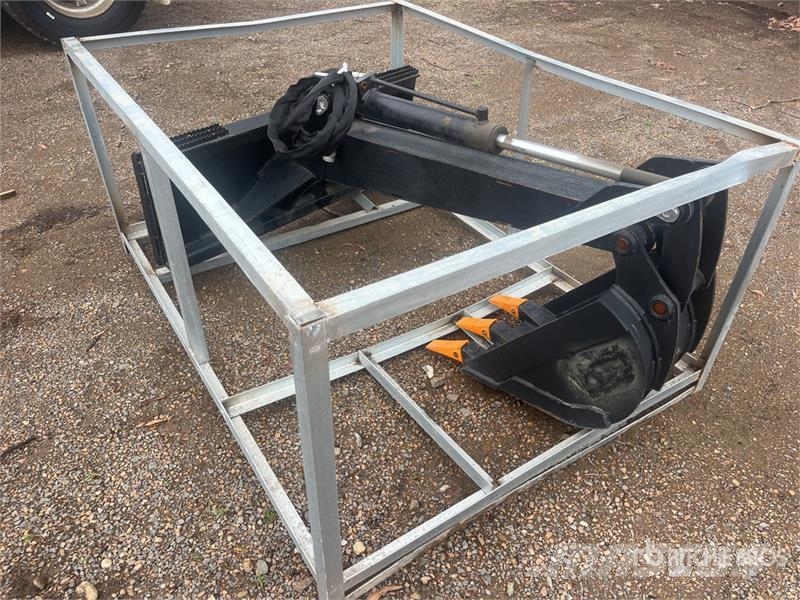  1100 mm Skid Steer Backhoe (Unused) جرافات عكسية