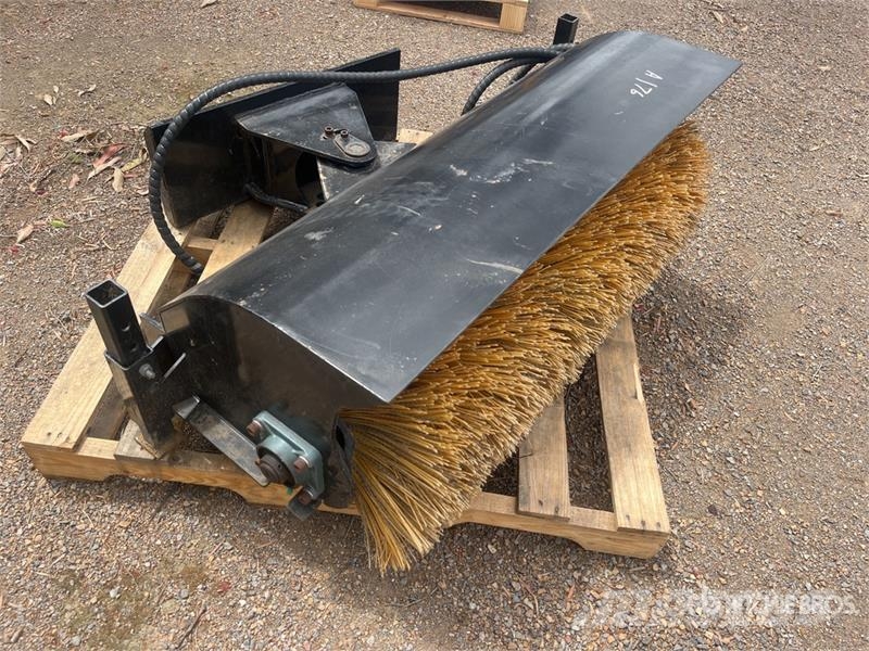 1100 mm Skid Steer Sweeper Четки