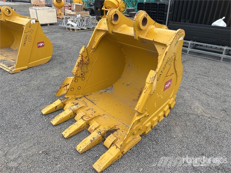 1190 mm Digging Excavator Bucket - Fits 20 ton Buckets