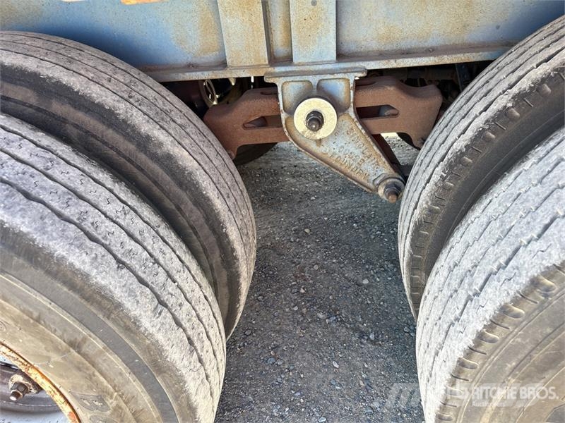 12.5 m Tri/A Flatbed Trailer Flatbed/Dropside trailers