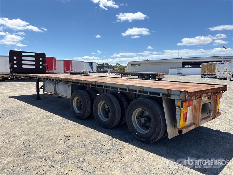 12.5 m Tri/A Flatbed Trailer Flatbed/Dropside trailers