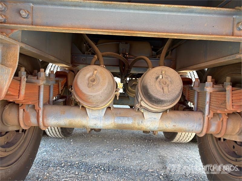 12.5 m Tri/A Flatbed Trailer Flatbed/Dropside trailers