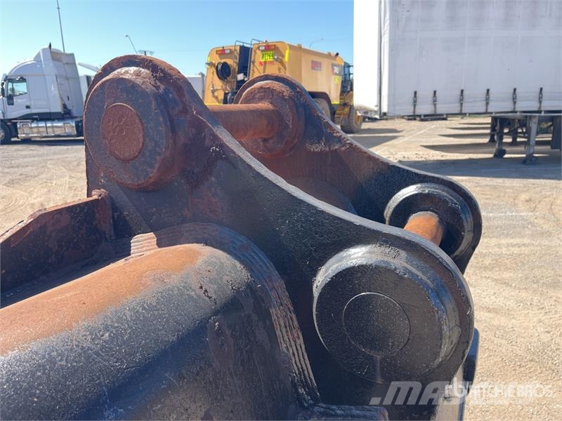  1710 mm Q/C Digging Excavator Bucket Buckets