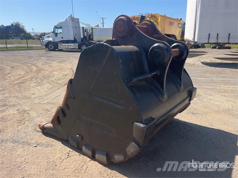  1710 mm Q/C Digging Excavator Bucket Buckets