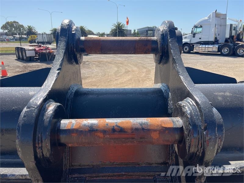  1720 mm Q/C Digging Excavator Bucket Buckets