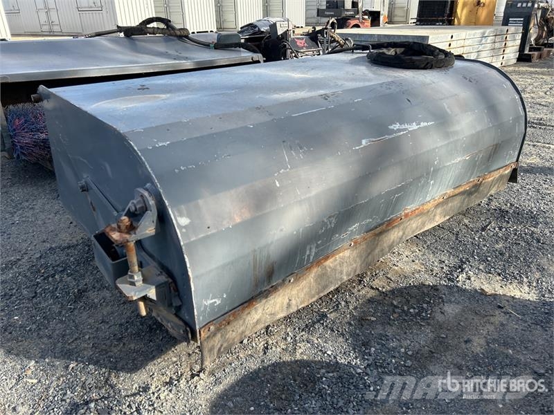 1800 mm Skid Steer Broom Süpürgeler