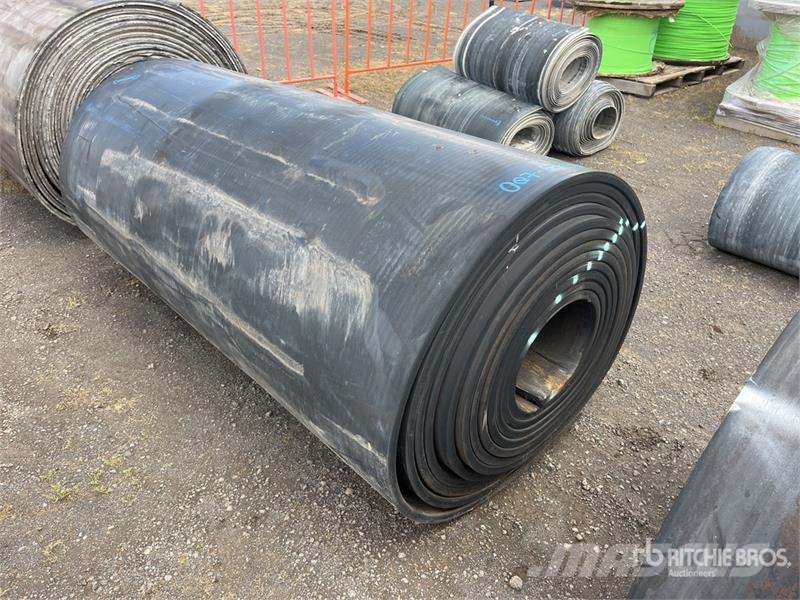 1945 mm x 25 mm Rubber Muu