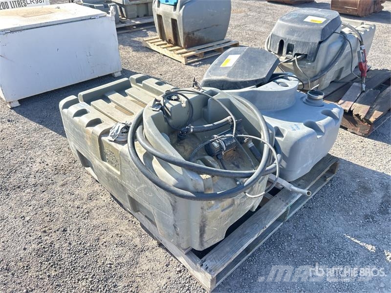  200 L Portable Poly Fuel Tank صهاريج الوقود والصهاريج الإضافية