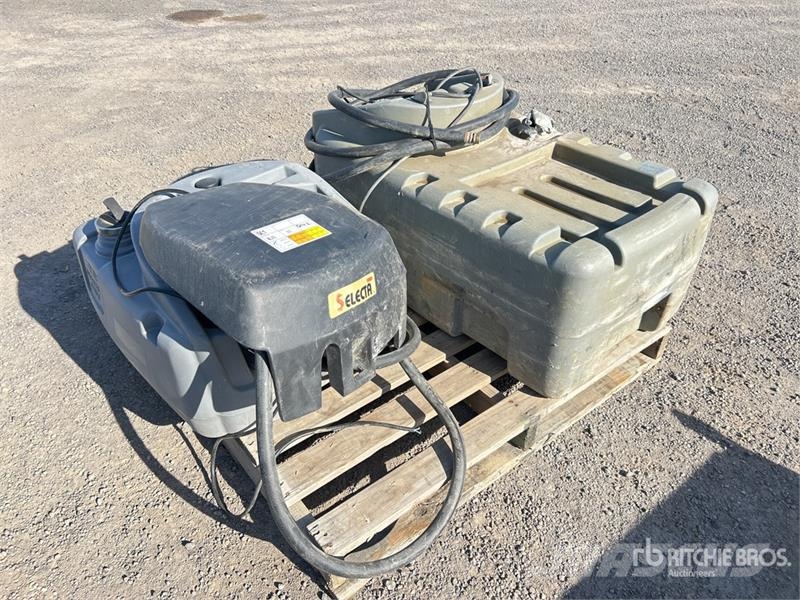  200 L Portable Poly Fuel Tank صهاريج الوقود والصهاريج الإضافية