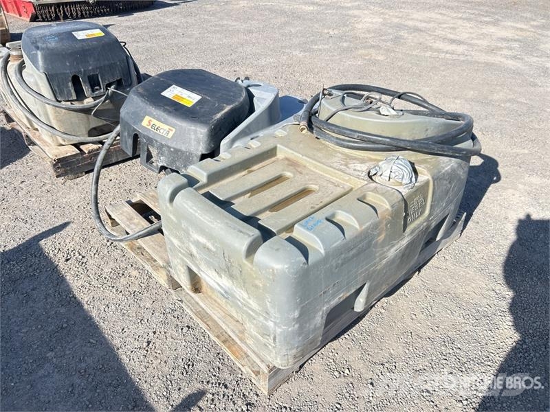  200 L Portable Poly Fuel Tank صهاريج الوقود والصهاريج الإضافية