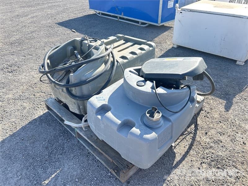  200 L Portable Poly Fuel Tank صهاريج الوقود والصهاريج الإضافية