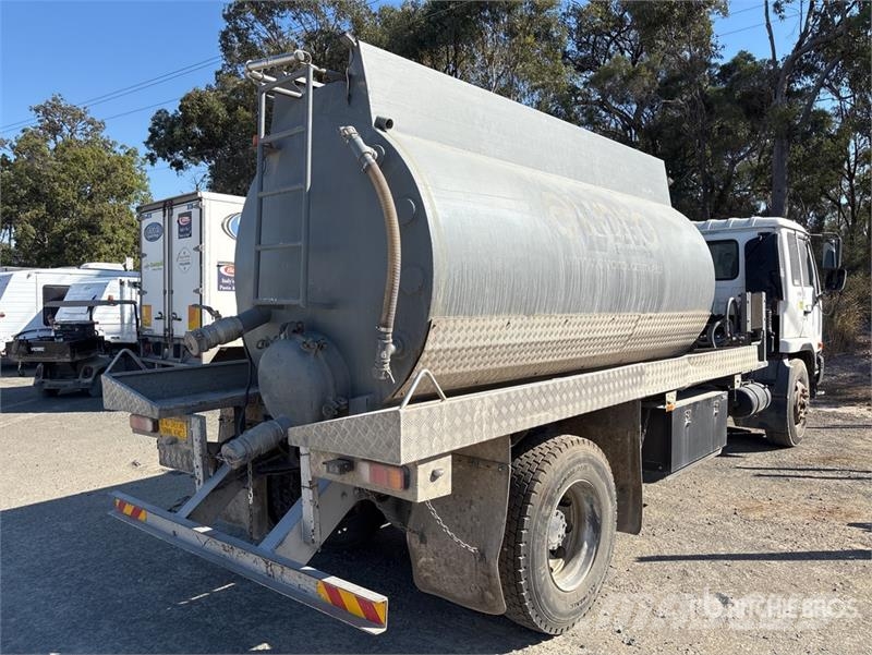  2014 Jurop PVT280 on  Nissan UD PKC37A 4x2 Vacuum  组合/真空油槽车